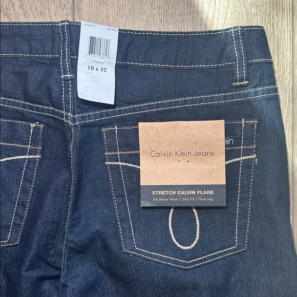 Calvin Klein Jeans/ Stretch Calvin Flare, Women’s Size 10x32 - Picture 5 of 5